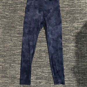 Lulu leggings, great condition